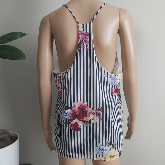 NWT Style Rack vertical stripes navy blue white floral top racerback - Picture 6 of 12